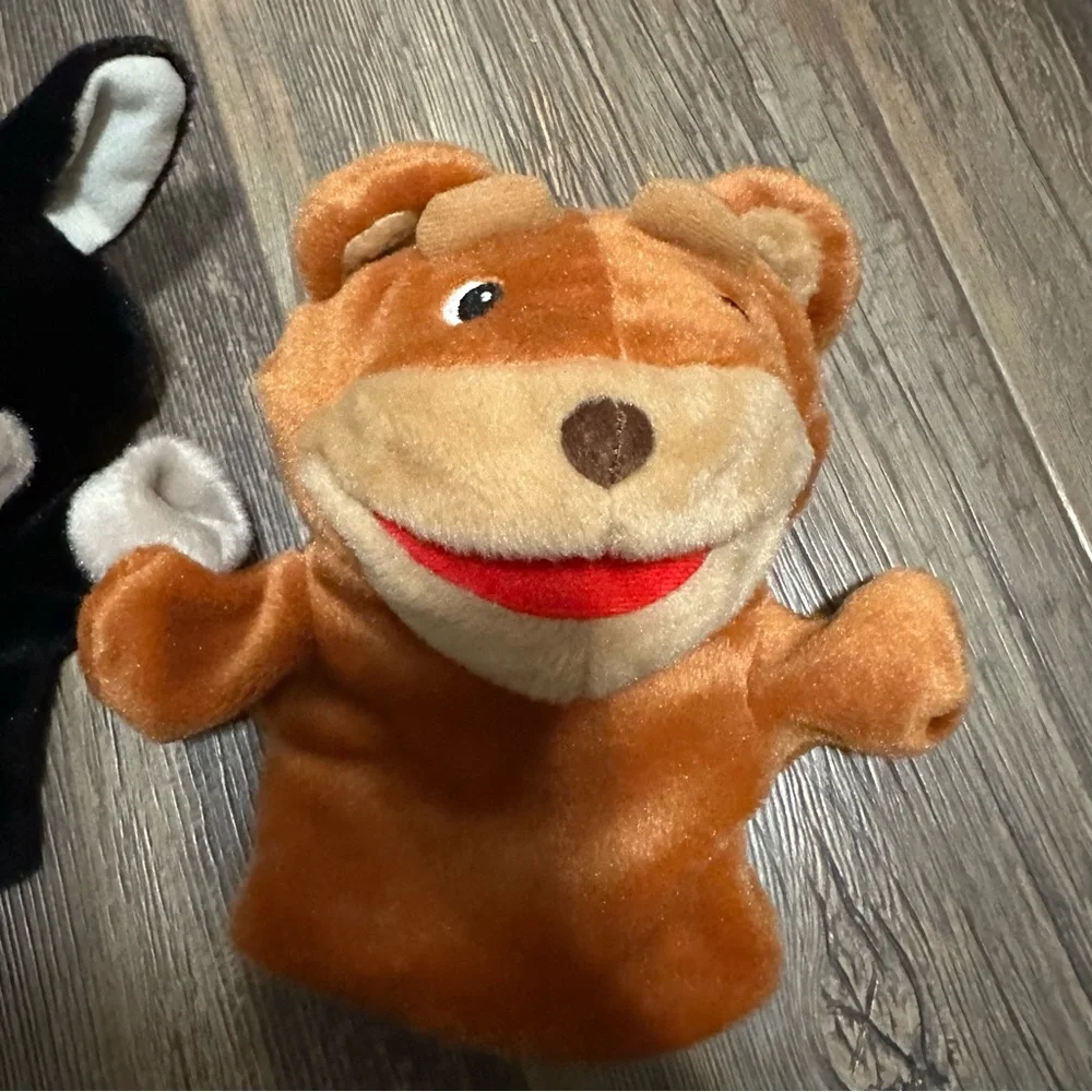 Lakeshore learning COW and Teddy BEAR hand puppet make believe pretend play